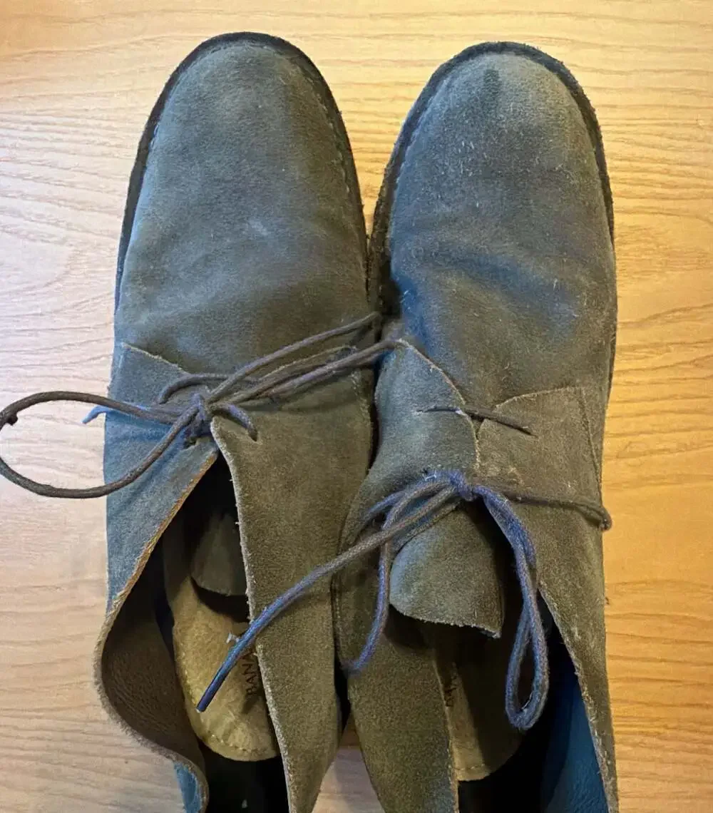 Banana Republic Mens Gray Suede Lace-Up Desert Chukka Boots